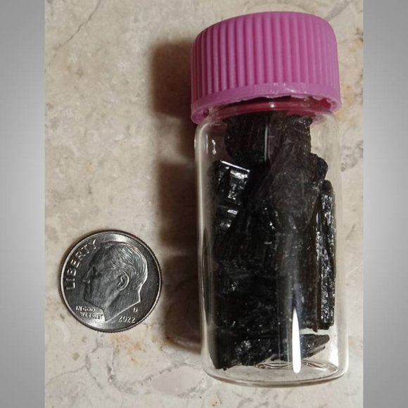 🔥3/$20 Black TOURMALINE stone chunk healing : PROTECTION : root chakra : STRESS - Picture 3 of 3